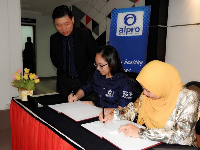Executive Diploma in Retail Pharmacy