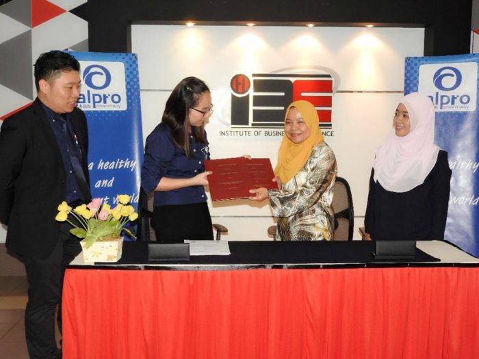 Executive Diploma in Retail Pharmacy